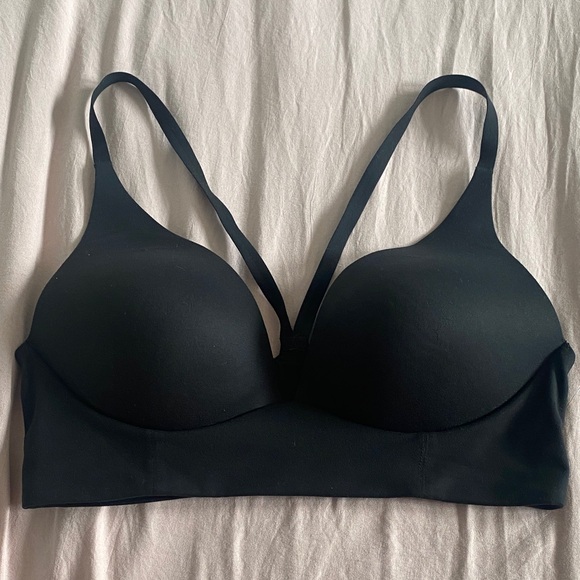 Victoria's Secret Other - Victoria's Secret Black Lightly Lined Plunge Bra